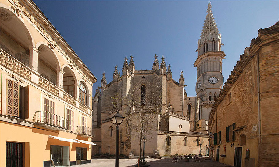 Academia de Oposiciones destacada en Manacor