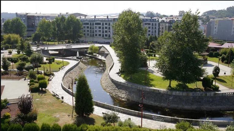 Academia de Oposiciones destacada en Carballo