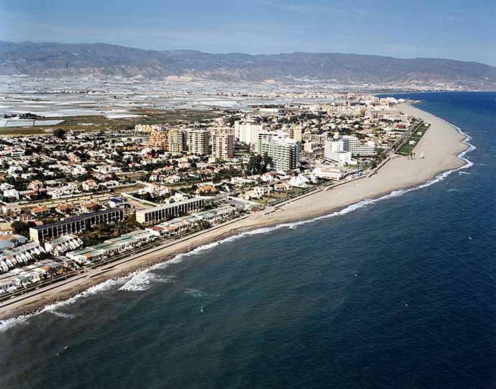 Academia de Oposiciones destacada en Roquetas de Mar