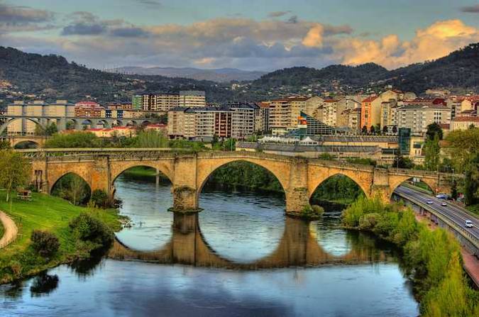 Academia de Oposiciones destacada en Ourense
