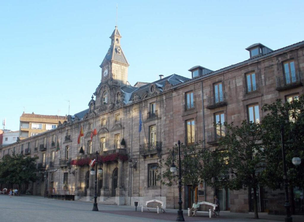 Las mejores Academias para preparar oposiciones en Torrelavega